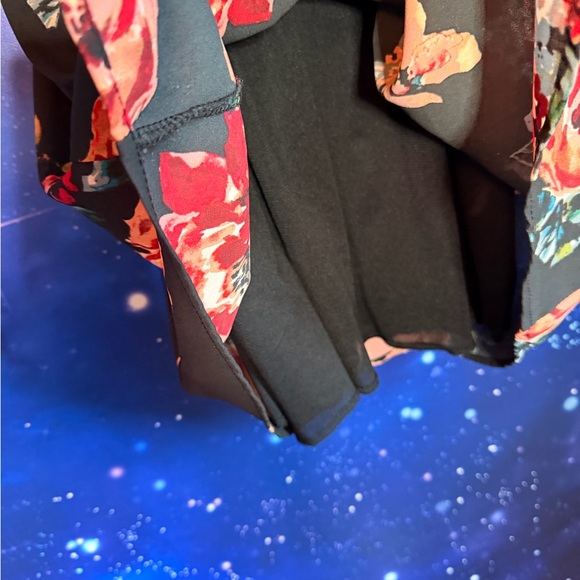 Le Lis Black Dress with Red Floral Design - Picture 3 of 4